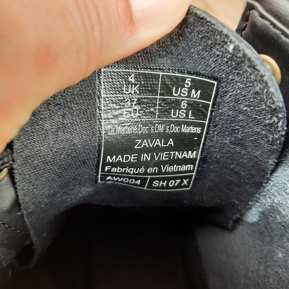 Dr. Martens Zavala Casual Combat Boots Black Leather Boots Unisex Size W6/M5 - Picture 15 of 16
